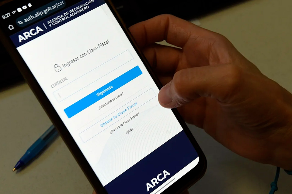 ARCA advierte sobre estafas: cómo detectar correos falsos